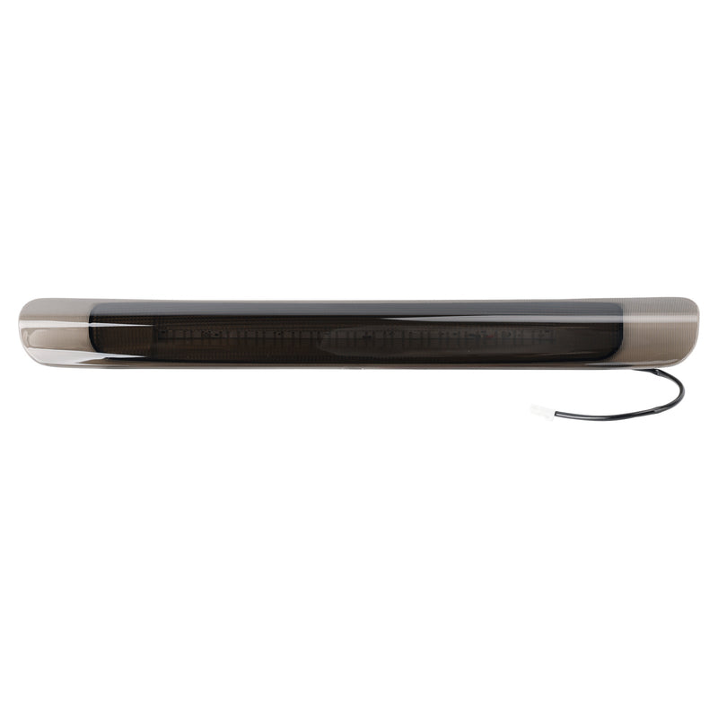 Feu Stop Arrière LED Noir 3e Toyota Land Cruiser LX470 - packshot studio - Becquet Voiture