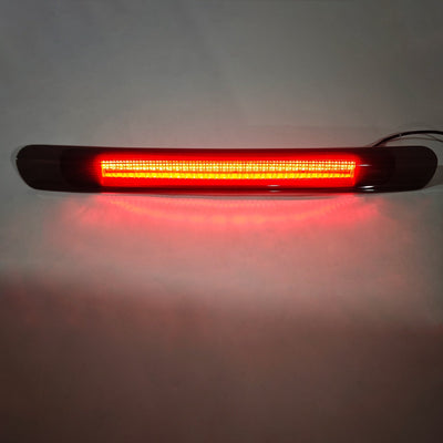 Feu Stop Arrière LED Noir 3e Toyota Land Cruiser LX470 - vue de trois-quarts - Becquet Voiture