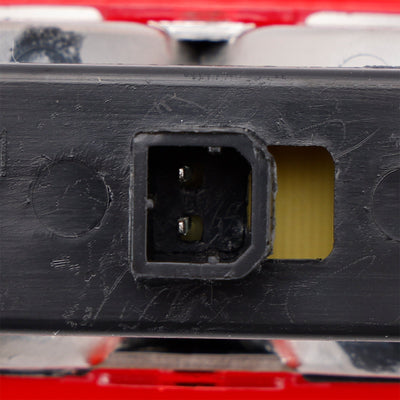 Feu Stop Arrière Rouge 1340670080 Peugeot Boxer 2006-2024 - vue de trois-quarts 2 - Becquet Voiture