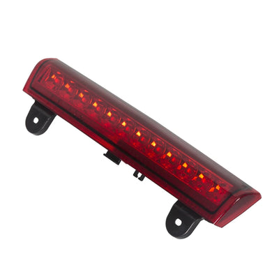 Feu Stop Central Arrière LED 15170955 Compatible Tahoe Suburban 2000-2006 - vue de trois-quarts - Becquet Voiture