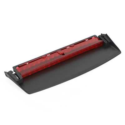 Feu Stop Central LED 8T0945097B pour Audi A5 S5 Sportback - détail du montage - Becquet Voiture