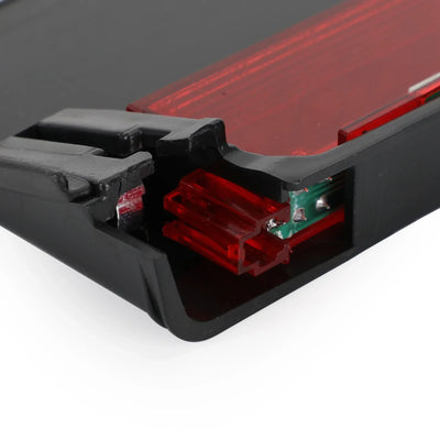 Feu Stop Central LED 8T0945097B pour Audi A5 S5 Sportback - packshot studio - Becquet Voiture