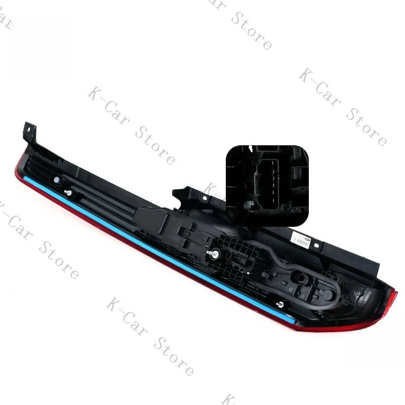 Feu Stop Clignotant Ford Transit 2013-2022 BK21-13404-AG - packshot studio - Becquet Voiture