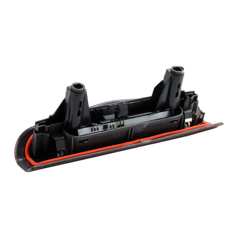 Feu Stop Haut Niveau 3ème Feu Arrière Vauxhall Corsa D/E 5 Portes - packshot studio - Becquet Voiture