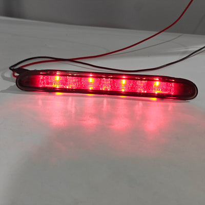 Feu Stop LED Citroën Jumpy Peugeot Expert 9811325980 - vue de trois-quarts - Becquet Voiture