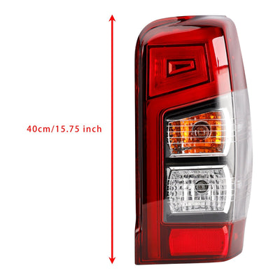 Feu Stop LED H11 Rouge Mitsubishi L200 Triton 2019-2023 - vue de trois-quarts - Becquet Voiture