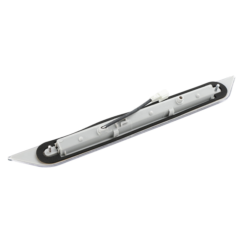 Feu Stop LED Nissan X-TRAIL T31 2008-2013 Blanc - vue rapprochée - Becquet Voiture