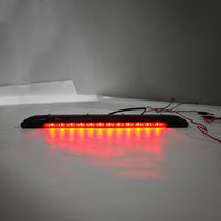 Feu Stop LED Noir KIA Sorento 2015-2019 92700-C5000 - détail du montage - Becquet Voiture