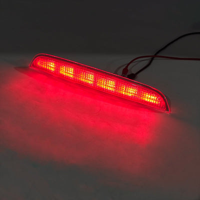 Feu Stop LED Surélevé Blanc 8334A113 Mitsubishi Outlander - vue de trois-quarts - Becquet Voiture