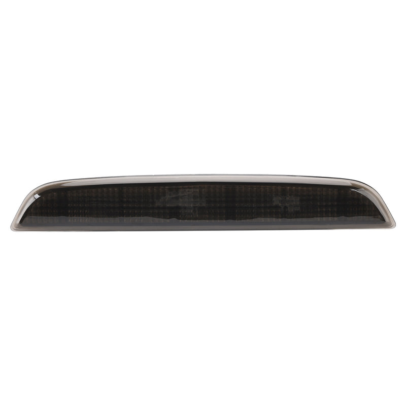 Feu Stop LED Surélevé Noir 8334A113 Mitsubishi Outlander 2013-2016 - détail du montage - Becquet Voiture