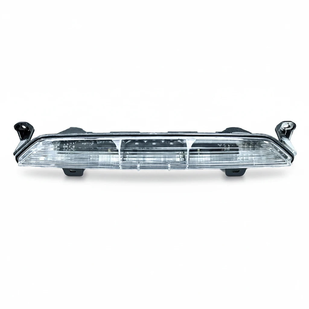 Feu Stop Pare-Chocs Ford Mustang Mach-E LJ8B15500BB - vue de face - Becquet Voiture
