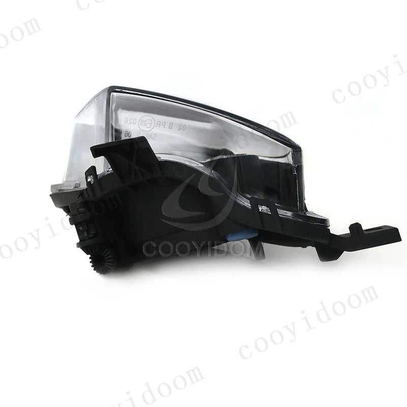 Fog Lights BMW E90 E91 328i 335i 2009-2011 - studio packshot - Becquet Voiture