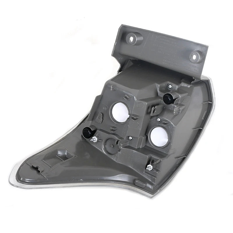 Feux Antibrouillard Mitsubishi Outlander 2013-2015 - vue de trois-quarts - Becquet Voiture