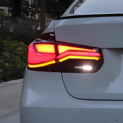 Feux Arriere LED BMW Serie 3 F30 F35 Look M Performance - vue de trois-quarts - Becquet Voiture