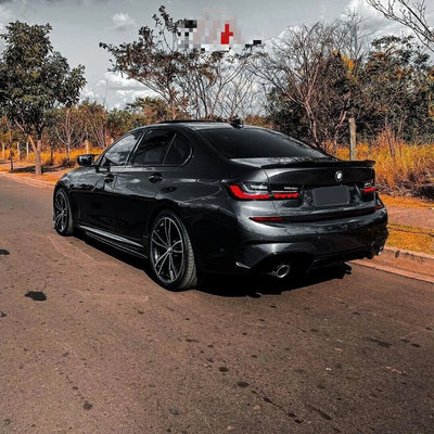 Feux Arrière LED BMW Série 3 G20 G80 M3 Dragon Scale - vue de trois-quarts - Becquet Voiture