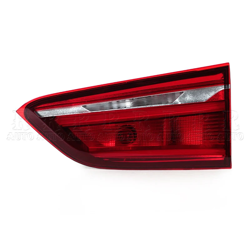Feux Arrière LED BMW X1 2016-2019 - détail du montage - Becquet Voiture