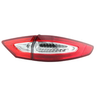 Feux Arrière LED Ford Berline 2013-2016 - en situation - Becquet Voiture