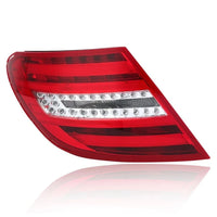 Feux Arrière LED Mercedes Classe C W204 AMG 2011-2014 - détail du montage - Becquet Voiture