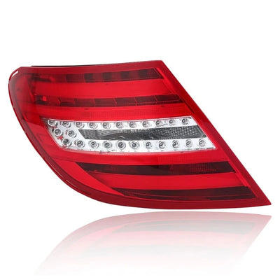 Feux Arrière LED Mercedes Classe C W204 AMG 2011-2014 - détail du montage - Becquet Voiture