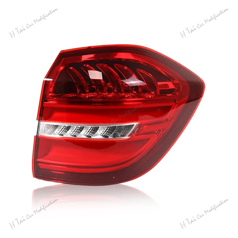 LED Taillights Mercedes GLS X166 GLS450 GLS63 AMG - close-up view - Becquet Voiture