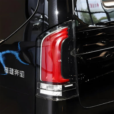 Feux Arrière LED Mercedes Vito W447 2016-2024 Dynamique - installé sur véhicule - Becquet Voiture