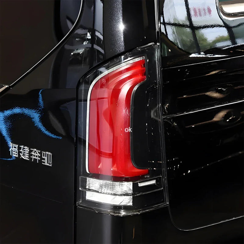 Feux Arrière LED Mercedes Vito W447 2016-2024 Dynamique - installé sur véhicule - Becquet Voiture
