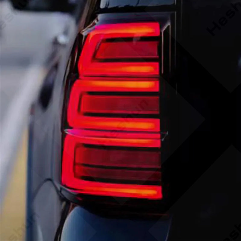 Feux Arrière LED Mitsubishi Pajero V93 V95 V97 V98 2006-2020 - vue arrière - Becquet Voiture