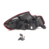 Feux Arrière LED Rouges BMW Série 2 F22 F23 F87 2014-2021 - vue de trois-quarts 2 - Becquet Voiture