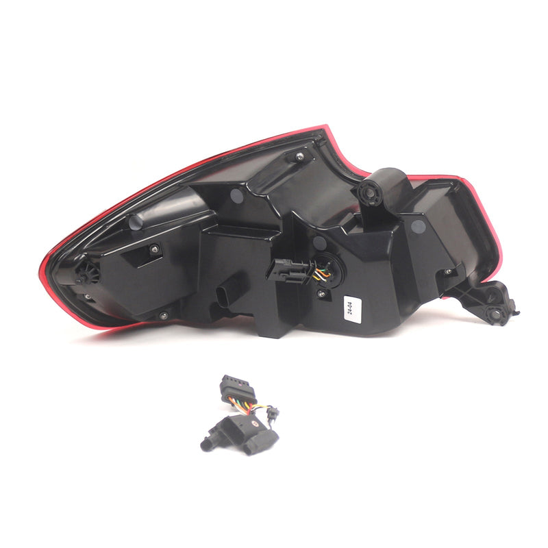 Feux Arrière LED Rouges BMW Série 2 F22 F23 F87 - vue de trois-quarts 2 - Becquet Voiture