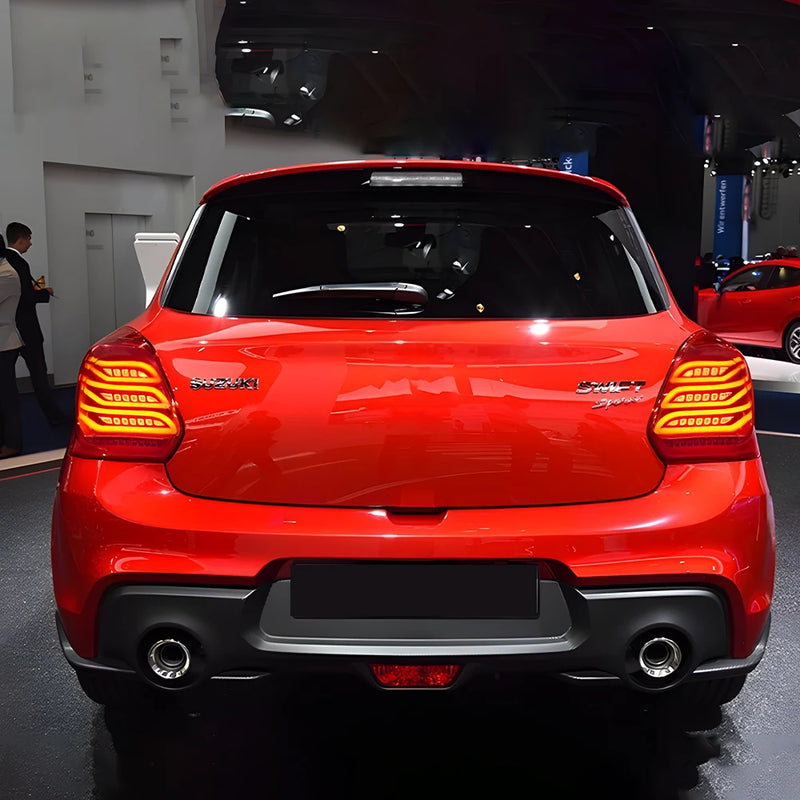Feux Arrière LED Suzuki Swift Style GLK 2017-2023 - vue de trois-quarts - Becquet Voiture