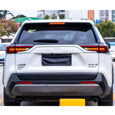 Feux Arrière LED Toyota RAV4 2019-2023 - installé sur véhicule - Becquet Voiture
