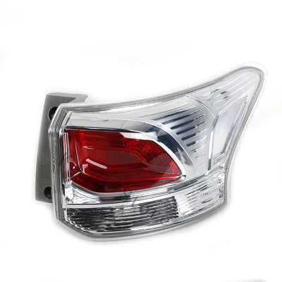 Feux Arrière Mitsubishi Outlander 2013-2015 - vue arrière - Becquet Voiture