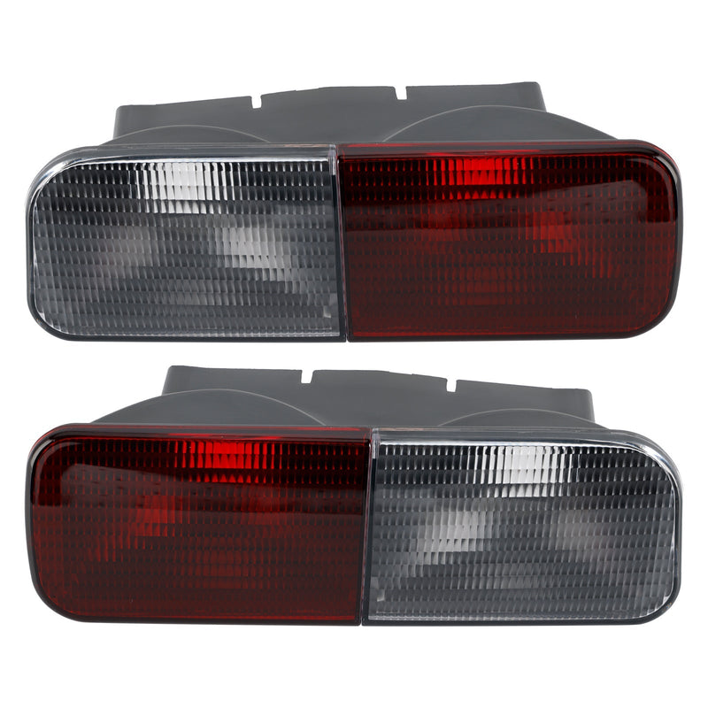 Feux Recul Antibrouillard Arrière Gauche Droit Land Rover Discovery 2 2003-2004 - vue de trois-quarts - Becquet Voiture