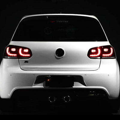 https://cdn.shopify.com/s/files/1/0727/0635/9572/files/feux_led_golf_6_arriere_1.jpg?v=1730402085