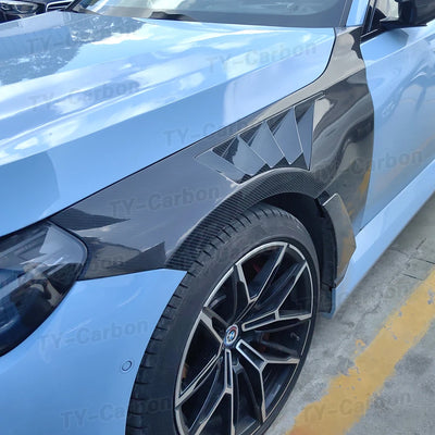 Garde-Boue Latéral Avant Carbone BMW M2 G87 - vue de trois-quarts - Becquet Voiture