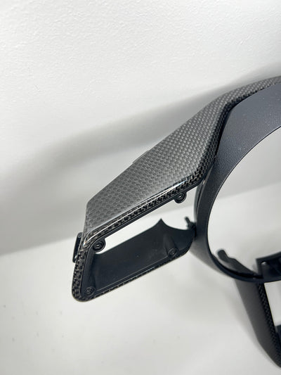 Garniture Centrale Carbone Porsche 992 GT3 GT GTS - vue de profil - Becquet Voiture