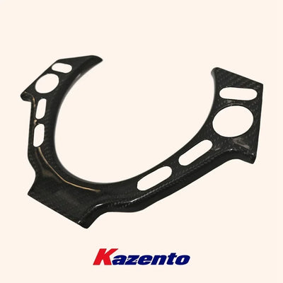 Garniture de Volant Carbone Intérieure Nissan GTR R35 - vue rapprochée - Becquet Voiture