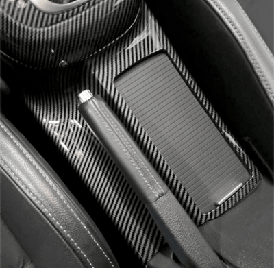 Garniture intérieure carbone VW Golf 6 - vue rapprochée 2 - Becquet Voiture