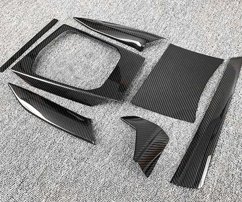 Carbon-Innenraumverkleidung BMW G80 G82 - Studio-Packshot - Becquet Voiture
