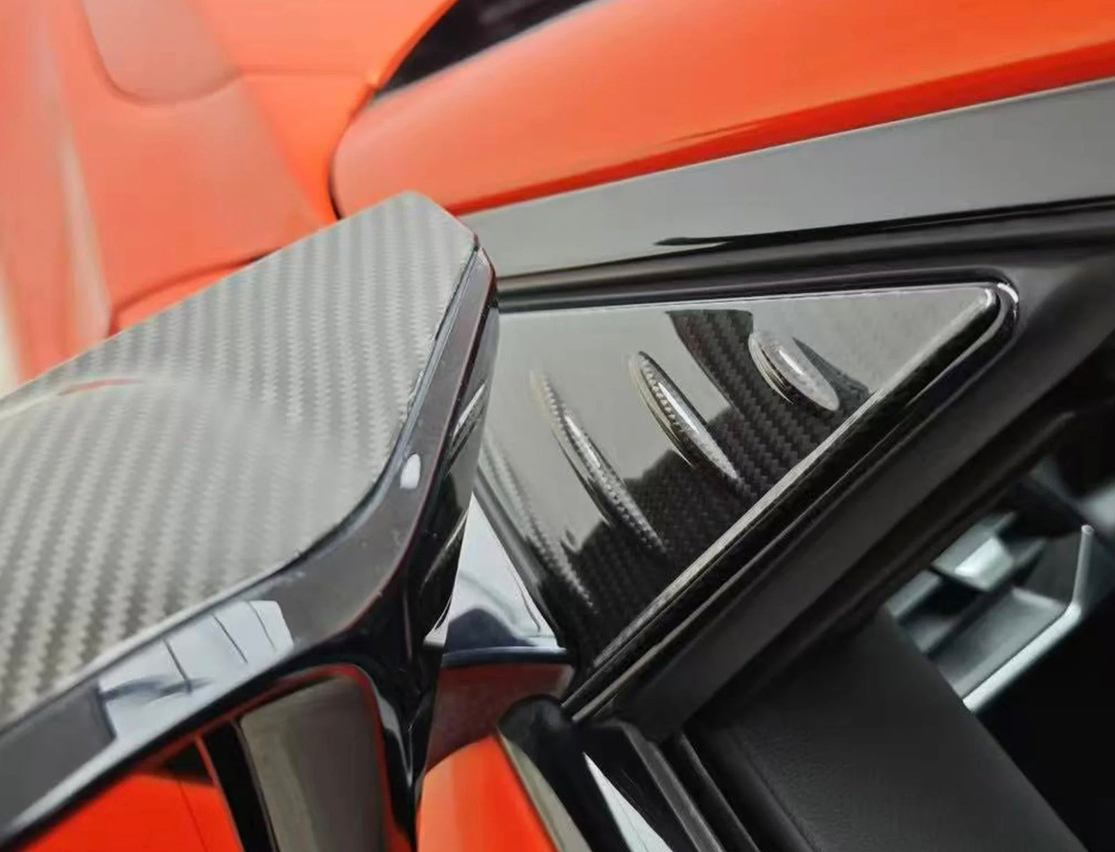 Garniture Rétroviseur Triangulaire Carbone BMW M2 G87 - vue de face - Becquet Voiture