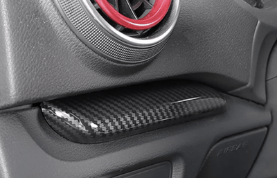 Garniture tableau de bord carbone Audi A3 8V - vue de profil - Becquet Voiture