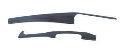 Garniture Tableau de Bord Look Carbone VW Golf 8 - vue de trois-quarts - Becquet Voiture
