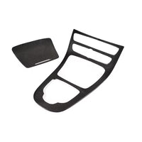 Carbon fiber center console trim Mercedes E-Class W213 - fitting detail - Becquet Voiture