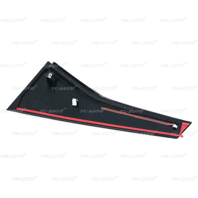 Garnitures de Pied de Porte Suzuki Vitara 2016-2020 - packshot studio - Becquet Voiture