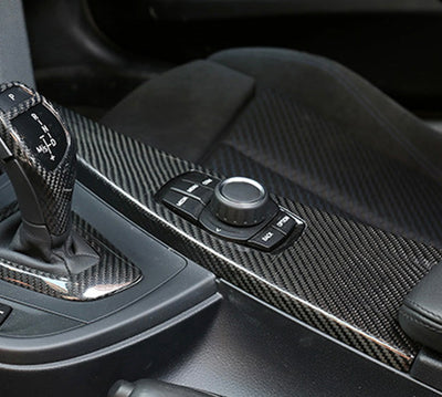Garnitures Intérieures Carbone BMW M3 M4 F80 F82 F83 F87 - vue de profil - Becquet Voiture