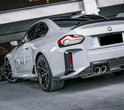 Garnitures Pare-Chocs Arrière Fibre Carbone BMW G87 M2 - installé sur véhicule - Becquet Voiture
