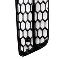 Honeycomb fog light grille Audi A5 2007-2011 - close-up view - Becquet Voiture