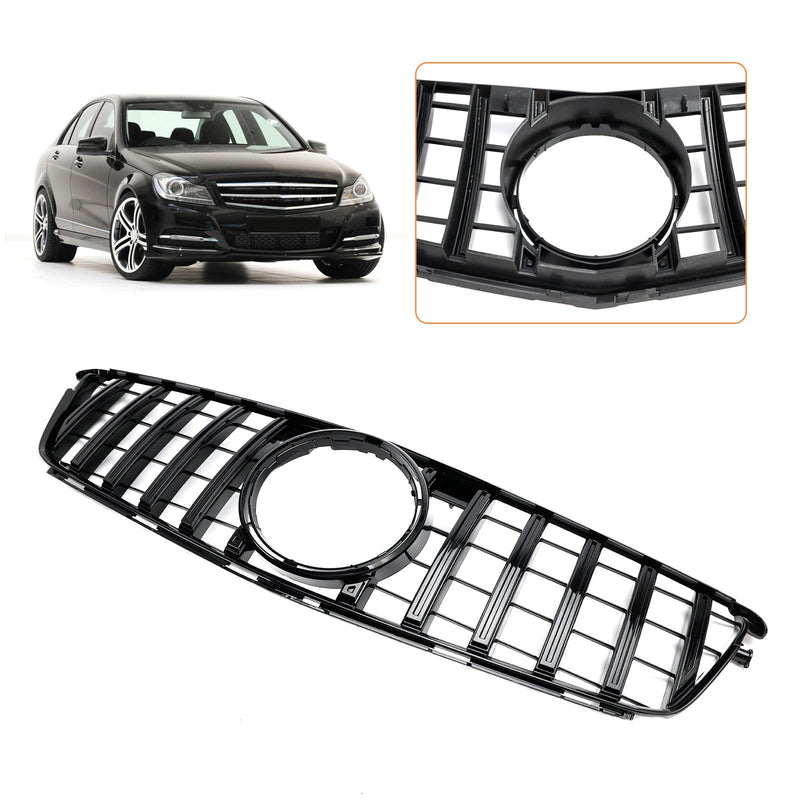 GTR Style Front Grille Mercedes C-Class W204 2008-2014 - fitted on vehicle - Becquet Voiture
