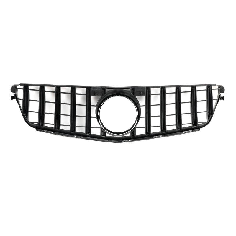 GTR Style Front Grille Mercedes C-Class W204 2008-2014 - studio packshot - Becquet Voiture