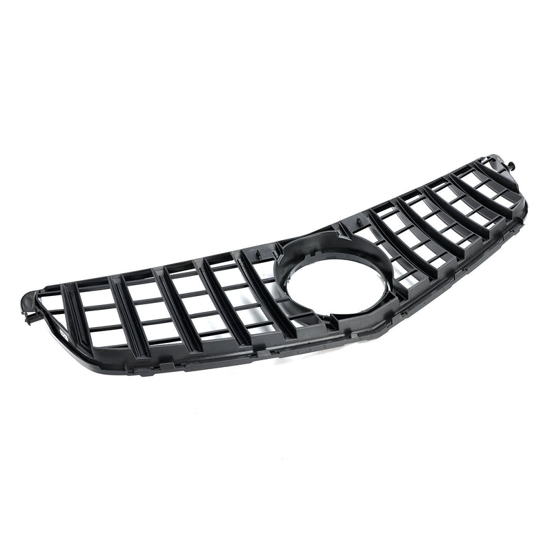 GTR Style Front Grille Mercedes C-Class W204 2008-2014 - close-up view - Becquet Voiture